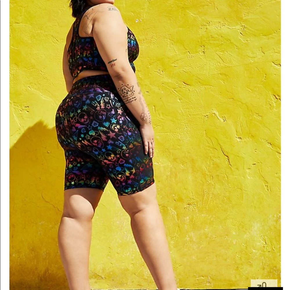 NWT torrid size 2 skull active shorts - Picture 4 of 11